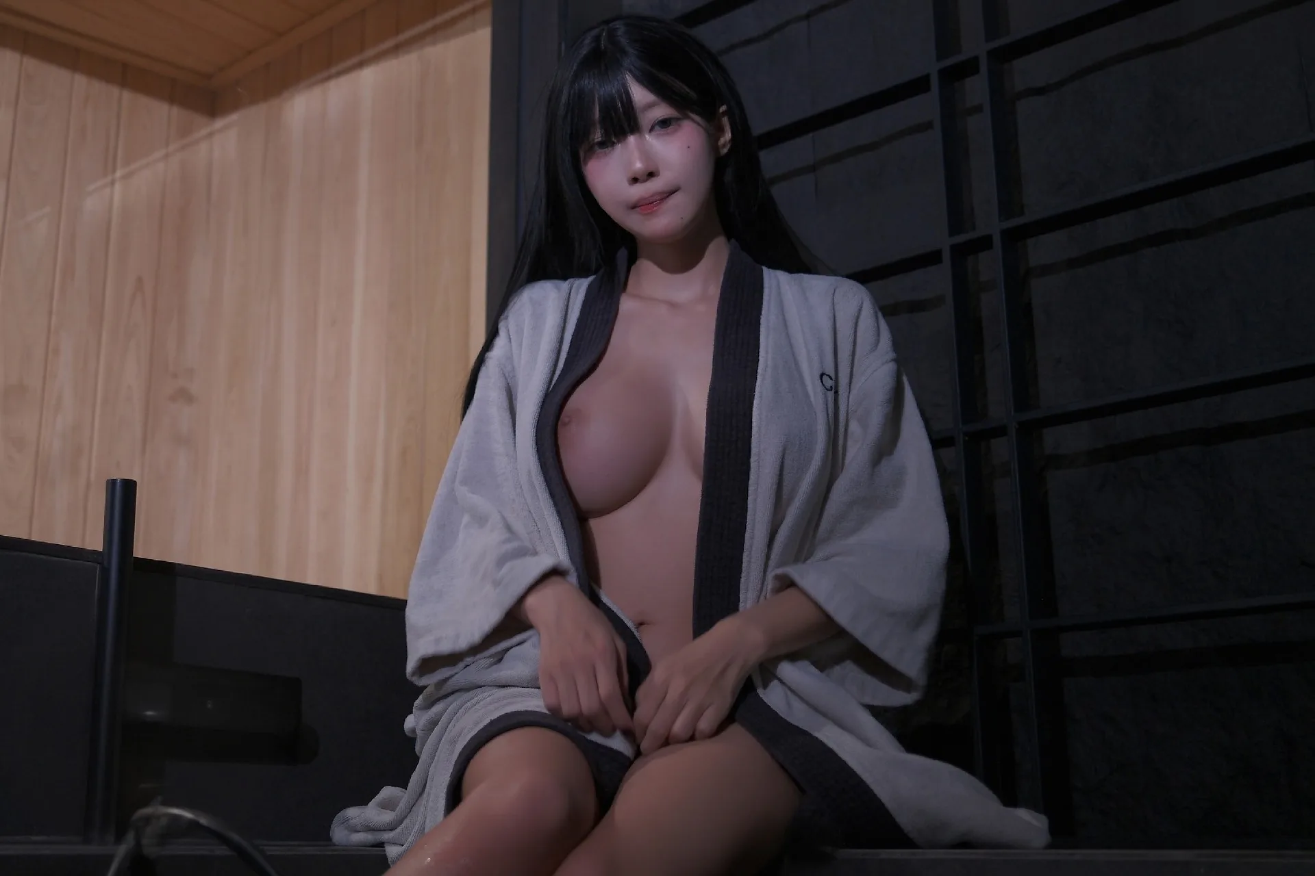 失眠弟弟夜袭姐姐被窝