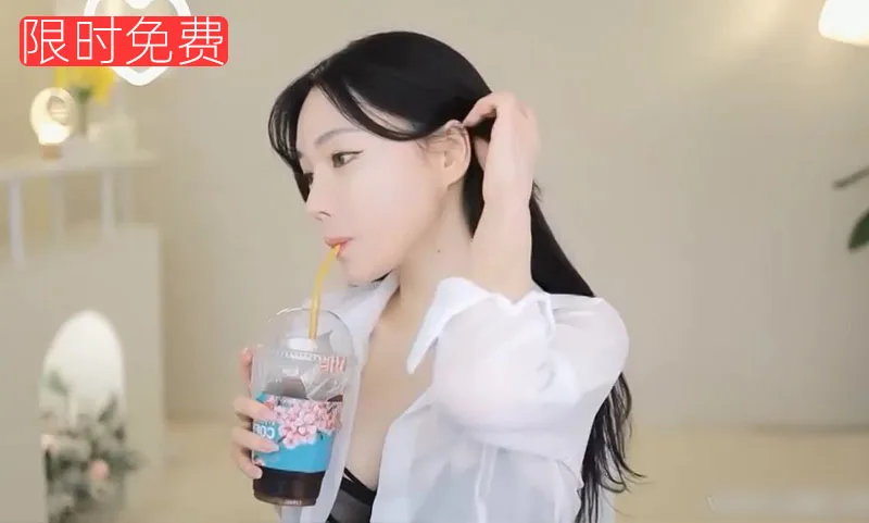 韩国主播티파니（Tiffany）